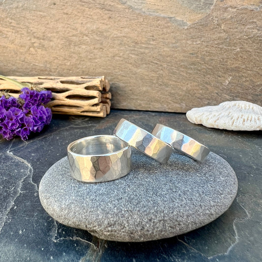 Wide band - Faceted