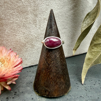 Faceted Pink Sapphire Ring - size 5.75