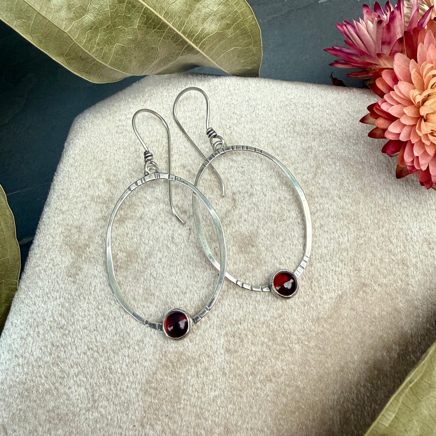 Oval Window Earrings, with garnet - Variation 6