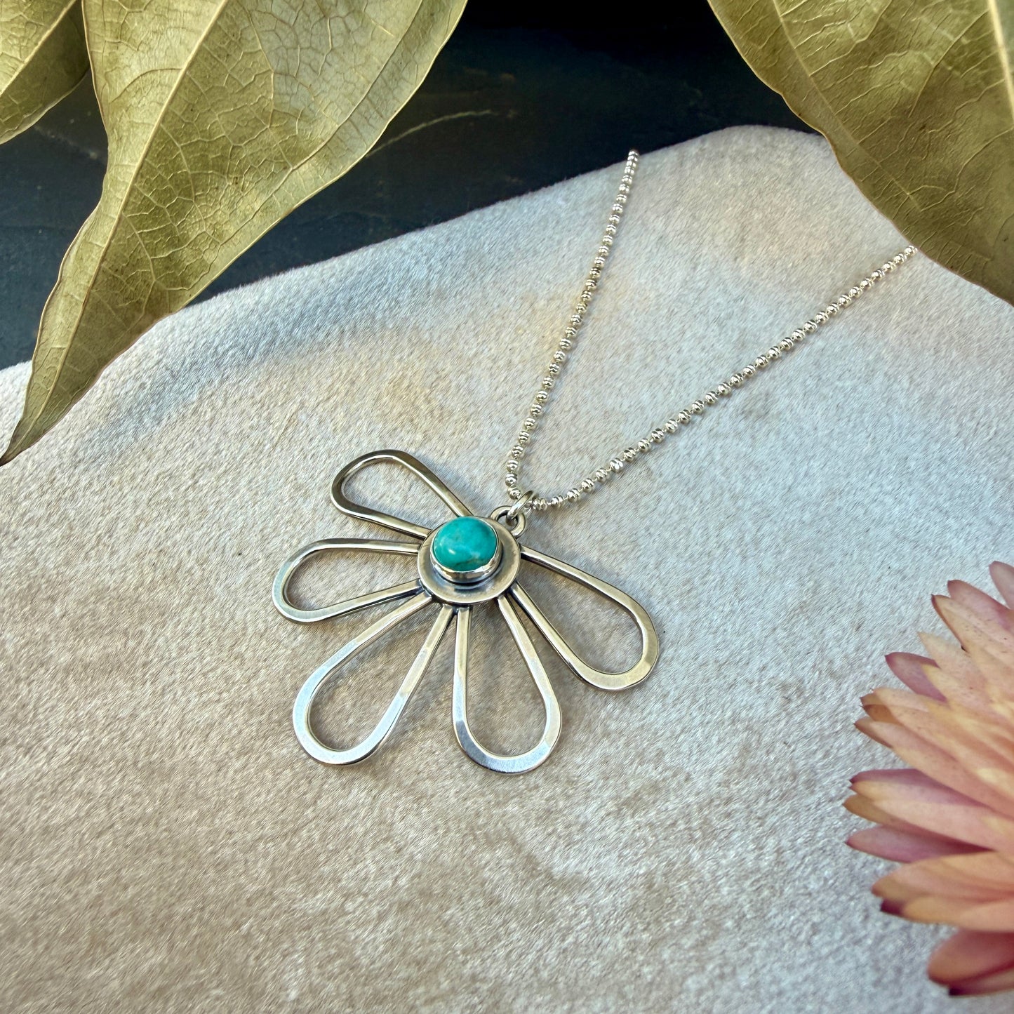 Flower Petals Necklace - Variation 1