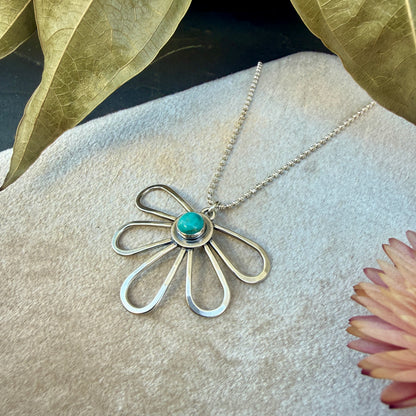 Flower Petals Necklace - Variation 1
