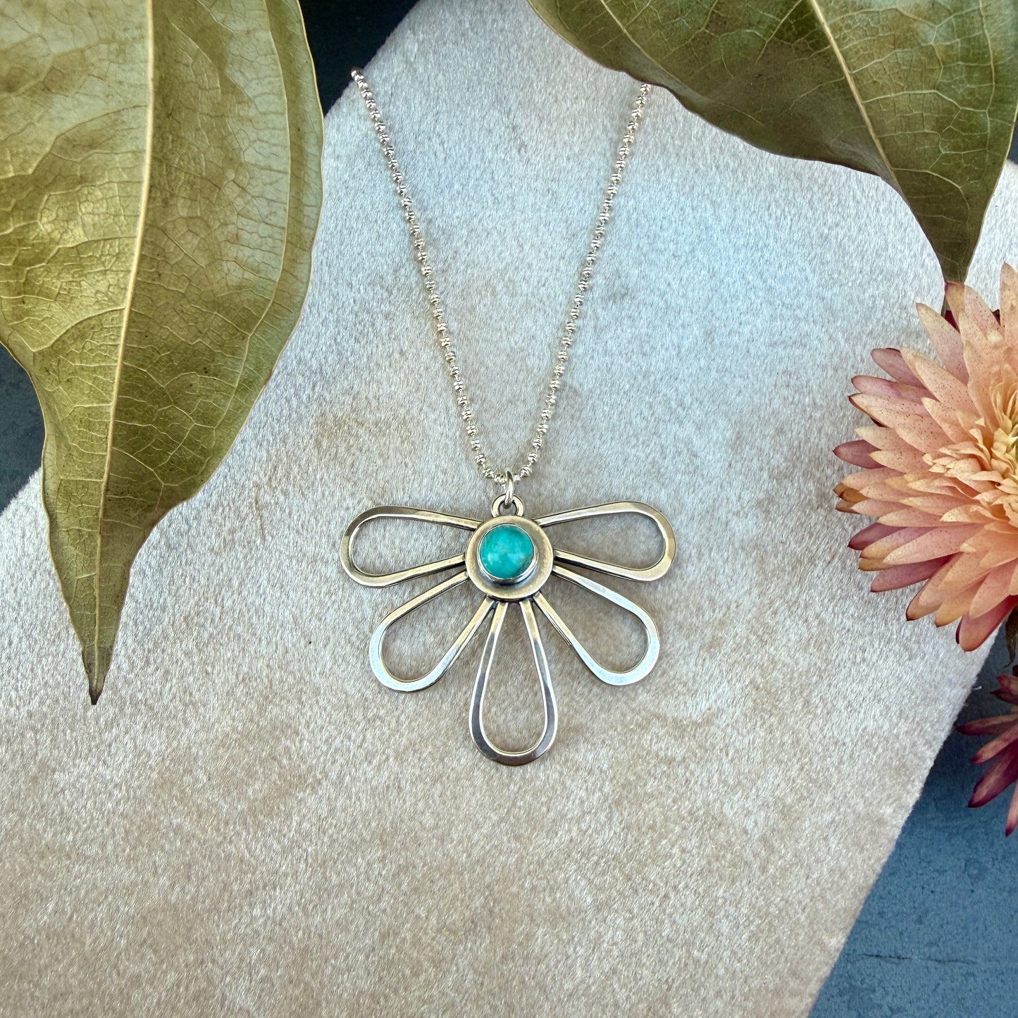 Flower Petals Necklace - Variation 1