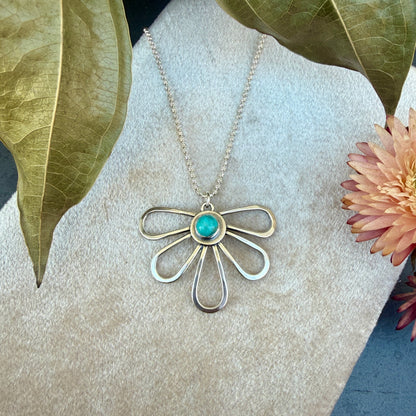 Flower Petals Necklace - Variation 1