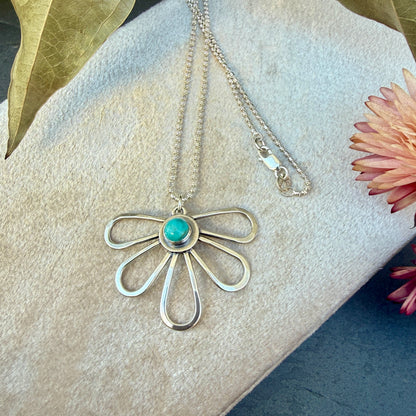 Flower Petals Necklace - Variation 1