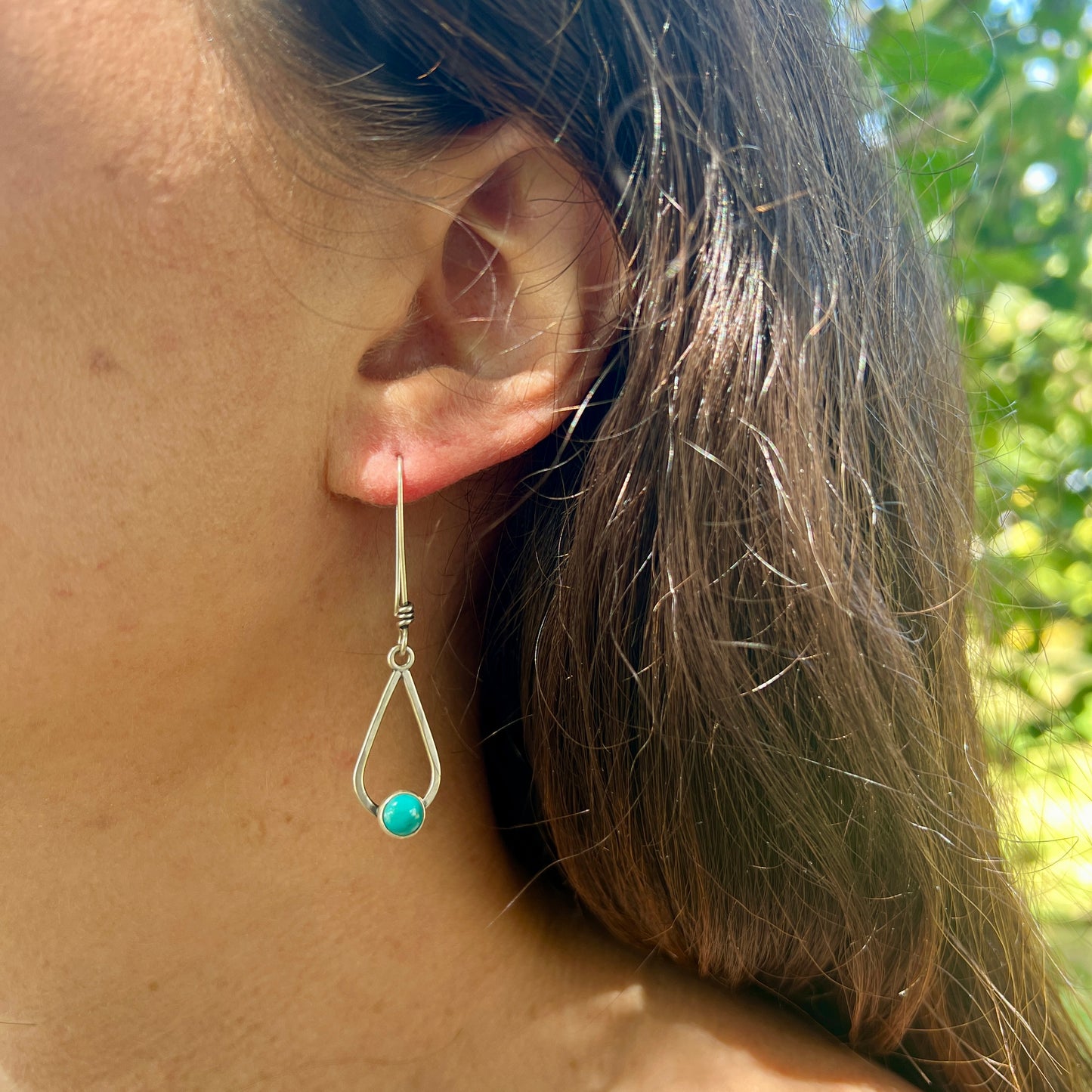 Droplet Earrings with Stone