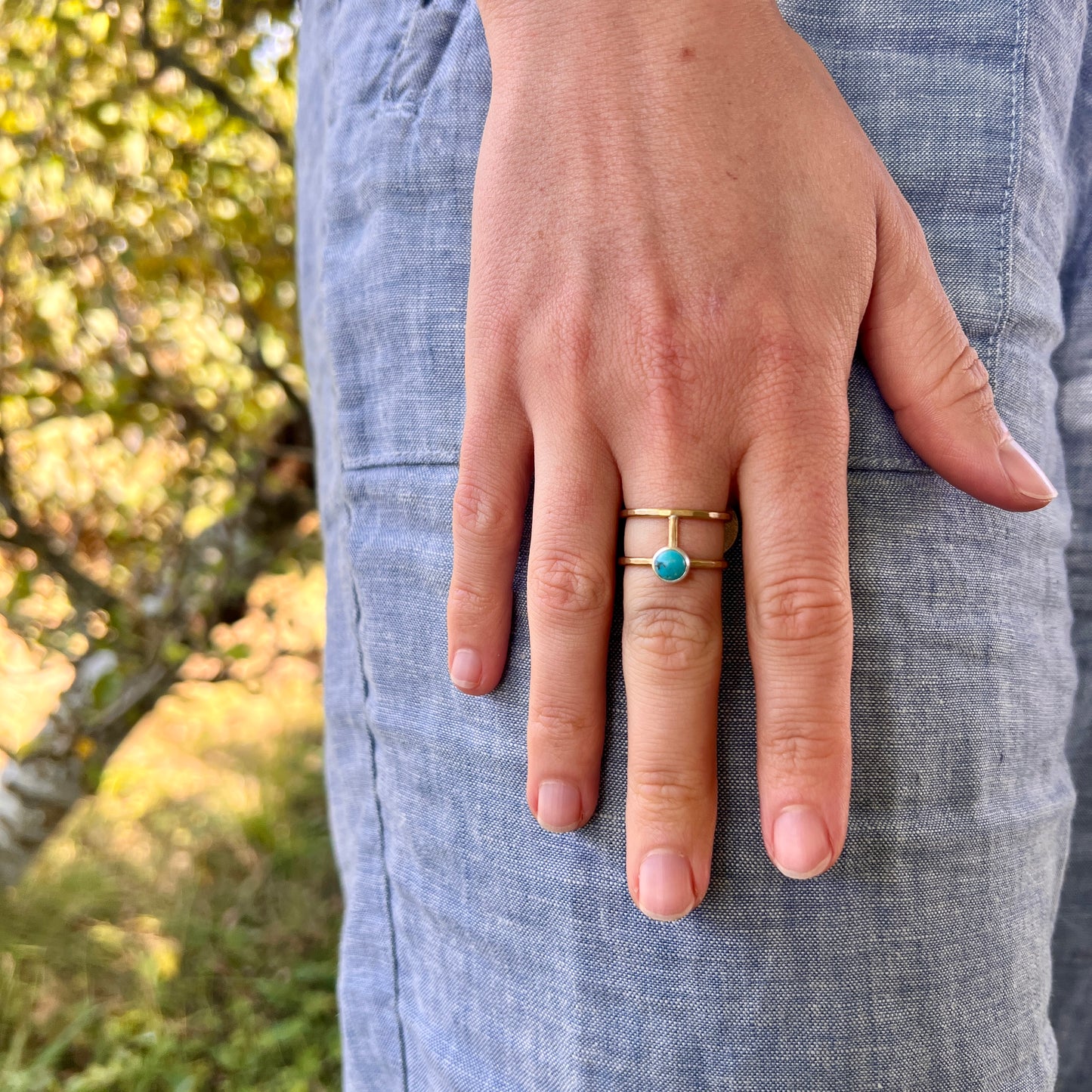 Parallel Ring with Stone