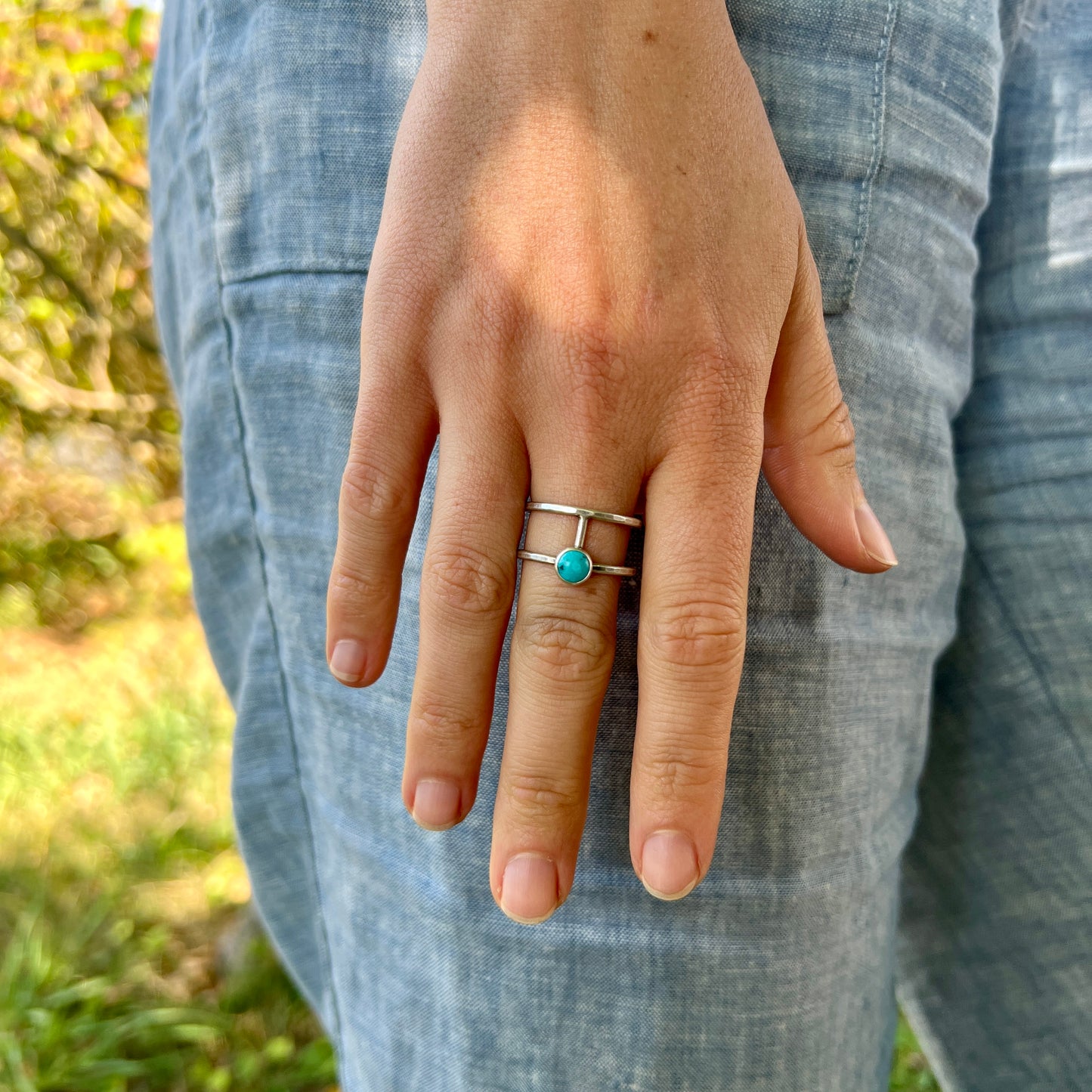 Parallel Ring with Stone